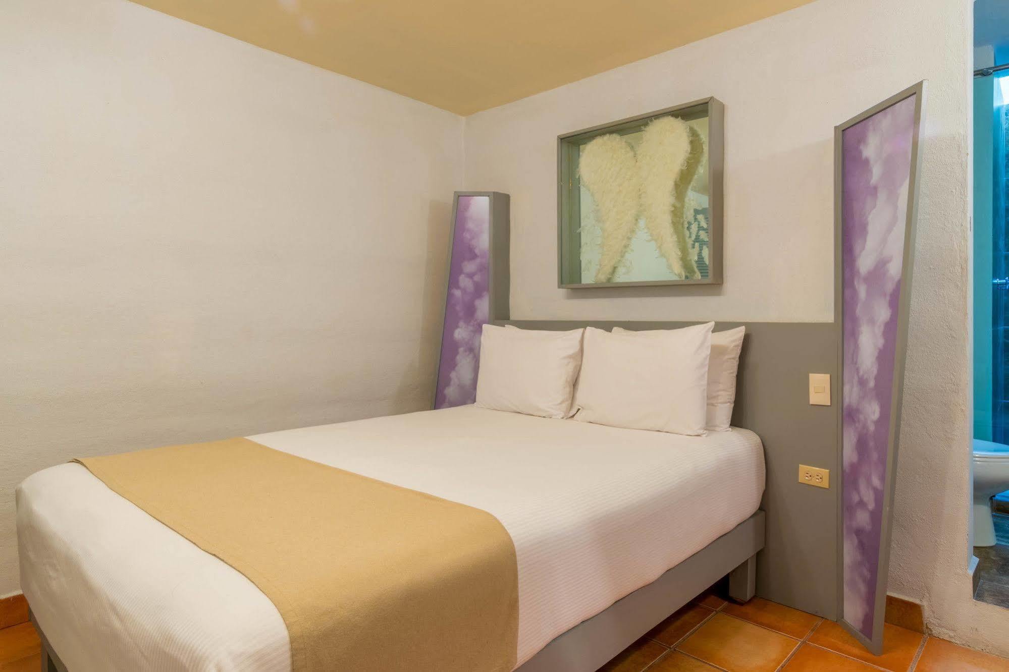 Hotel Damiana Boutique Queretaro Bagian luar foto